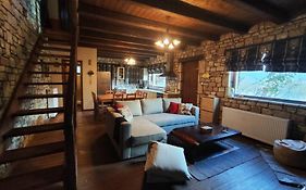 Erymanthos Country Home